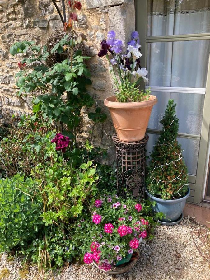 Bed and Breakfast La Pi'Ternelle Salvagnac-Cajarc Exterior foto
